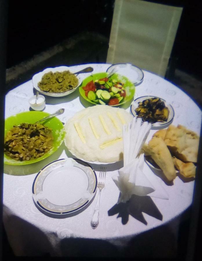 Natia Hotel Telavi Eksteriør billede
